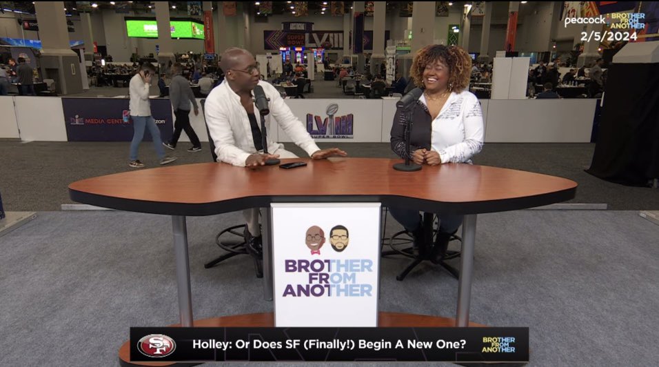 natfluential's tweet photo. Such expressive hands from me today on @HolleyandSmith live from from Radio Row in Las Vegas for #SuperBowl https://t.co/gRMnInmex8