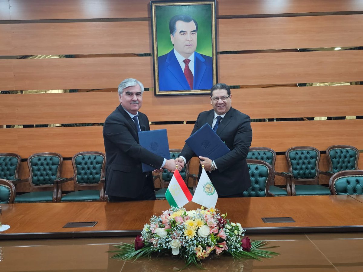 IsDB_Almaty's tweet photo. In #Dushanbe: #IsDB and #Tajikistan sign Financing Agreements to fund the Joint #IsDB/#ISFD-@GPforEducation -@TheOPECFundProject for Support to Implementation of the National #Education #Development #Strategy of Tajikistan. Tens of thousands of students are to benefit. #SDGs https://t.co/0YFs3RTJbZ