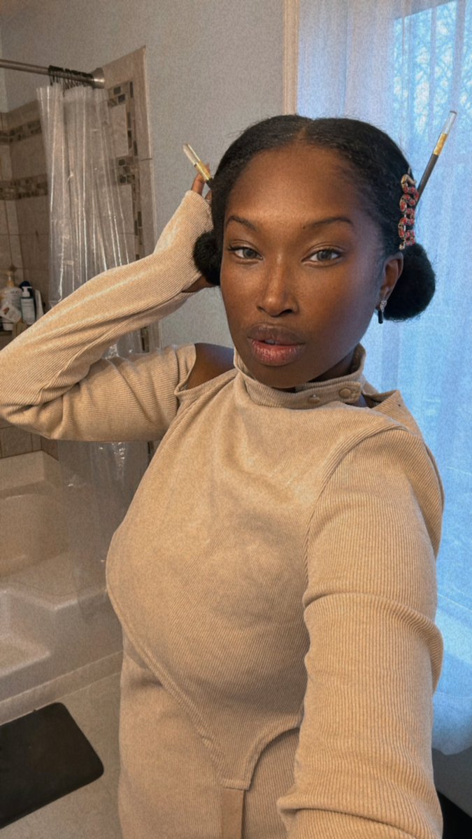 Thai Food. 尴尬 tweet media