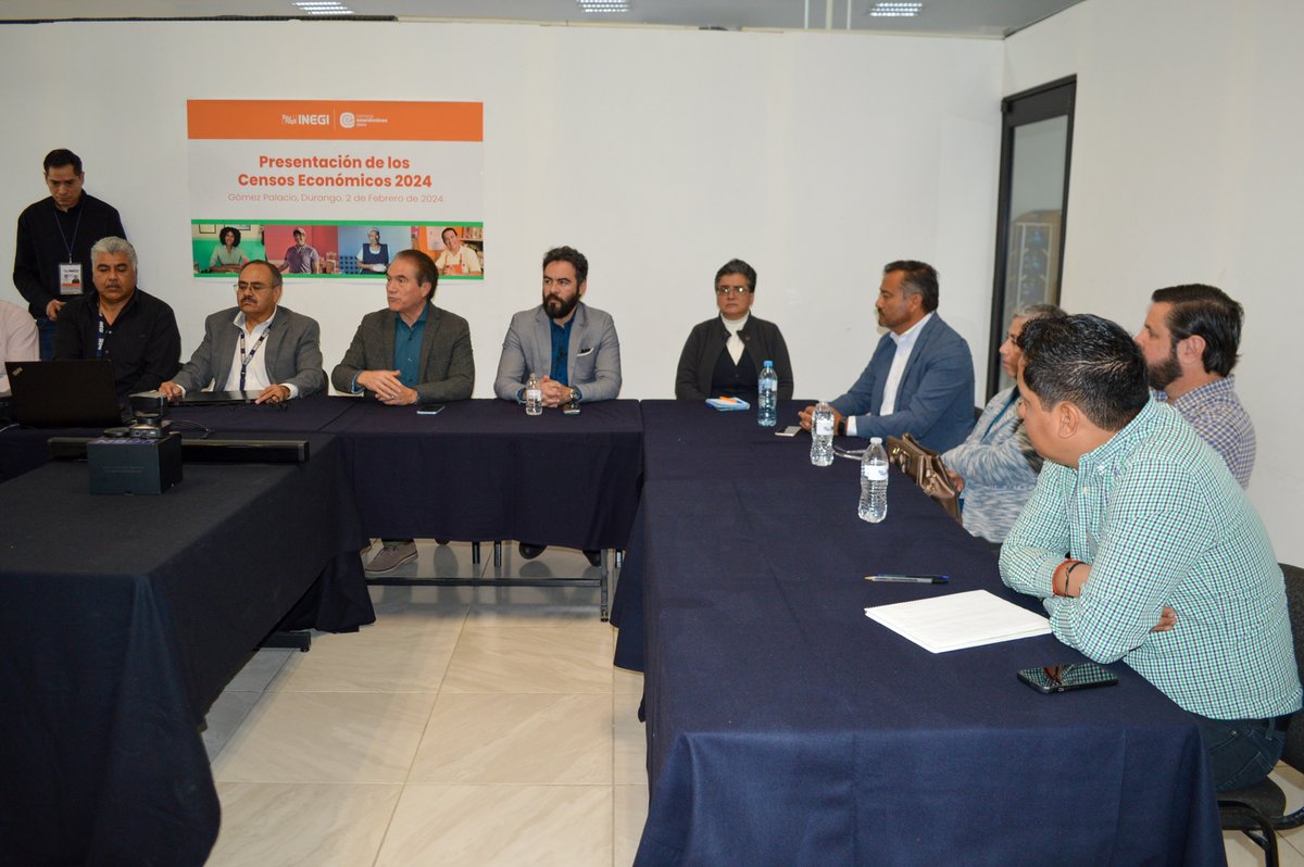 Efrain_Limones's tweet photo. Desde la oficina del @INEGI_INFORMA en Gómez Palacio, #Durango, nos reunimos de manera presencial y virtual con 50 organismos de los sectores privado, social y académico. Compartimos con ellos la importancia de los #CensosEconómicos2024 y los invitamos a participar. https://t.co/SnVTuicy4M