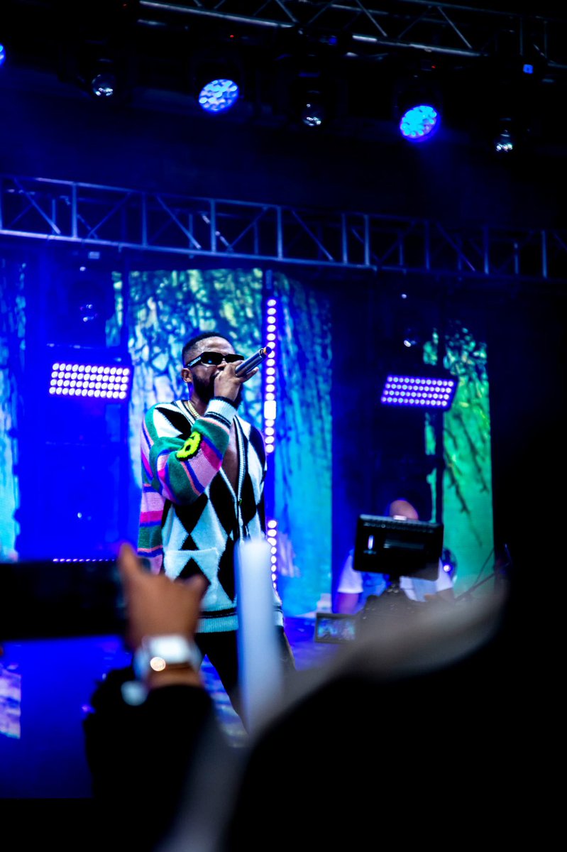 mr_jamesbee's tweet photo. #Tou9Concert PREZIDAN 🔥🐘
@roodyroodboy #Elefan #recap 
.
.
Lensed by @mrjamesbee https://t.co/3HpvBqFTwE