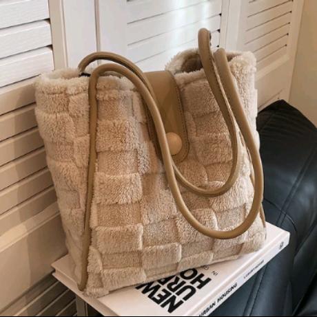 Muth˙⋆.˚ tweet media