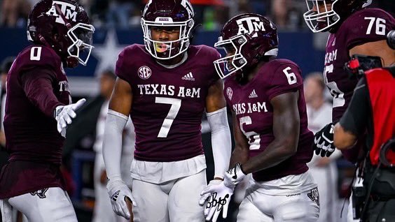Blessed to receive an offer from Texas A&M @_RohanGaines @AggieFootball @jwindon35 @ChadSimmons_ @On3Recruits @Coach_Sams15 @LabrandonHudson @CoachHazelray @TimothyBynum5