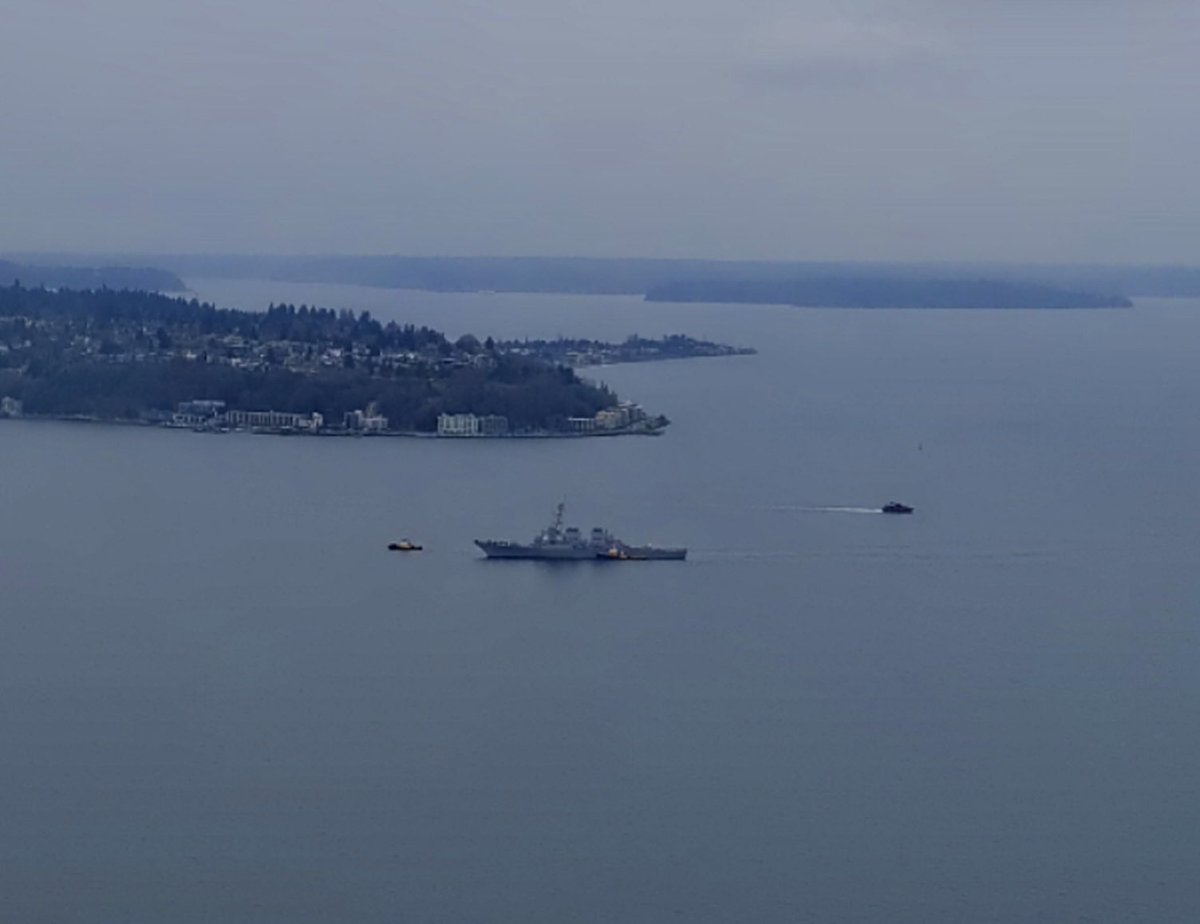 WarshipCam's tweet photo. USS Barry (DDG 52) Arleigh Burke-class Flight I guided missile destroyer coming into Seattle and heading to Vigor Shipyard - February 5, 2024 #ussbarry #ddg52
SRC: webcam https://t.co/1eyLmhDLEy
