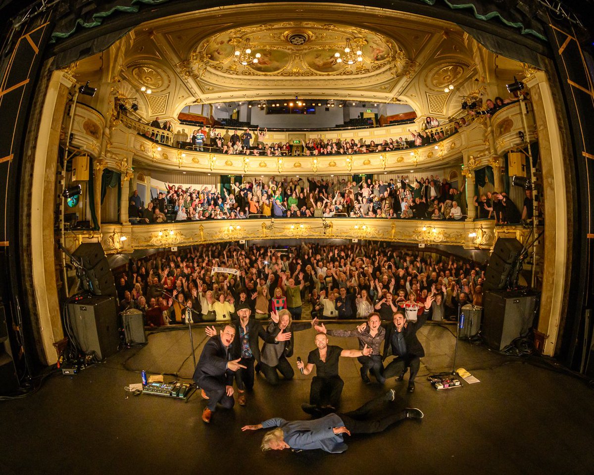 Thank you Buxton, you were absolutely beautifully bonkers! #wetwetwet #wetsontour #buxton #operahouse #buxtonoperahouse @BuxtonOpHouse