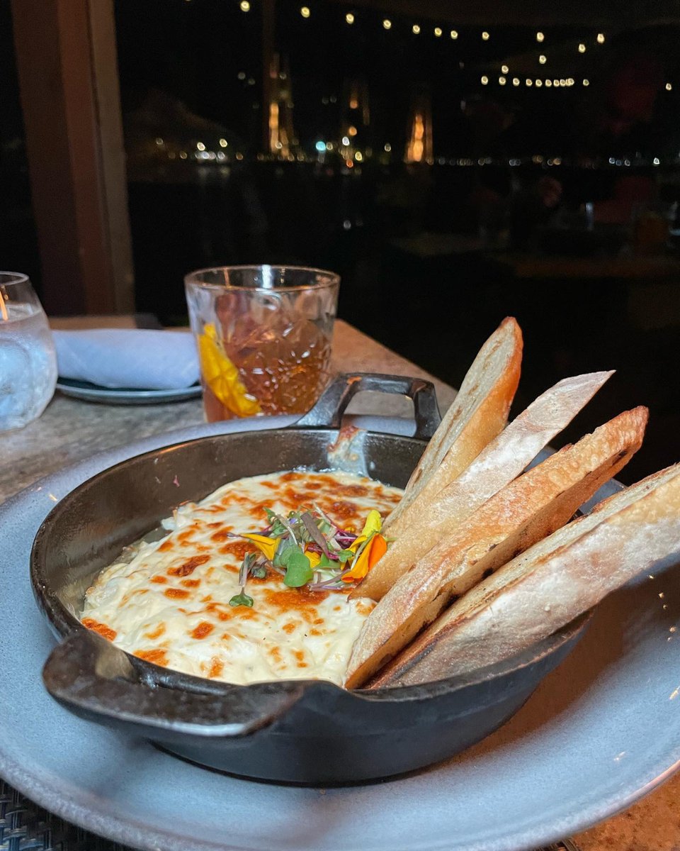 Our Crab Fondue – a tasty adventure for two.

#paradisepointsd #valentinesday #valentinesdinner #datenight #tidalsd #sandiego #discovermissionbay #sandiegofoodies #sdfoodie #sandiegoeats #eatsandiego #sdfoodscene #youstayhungrysd #dineoutsd #missionbeach #missionbay