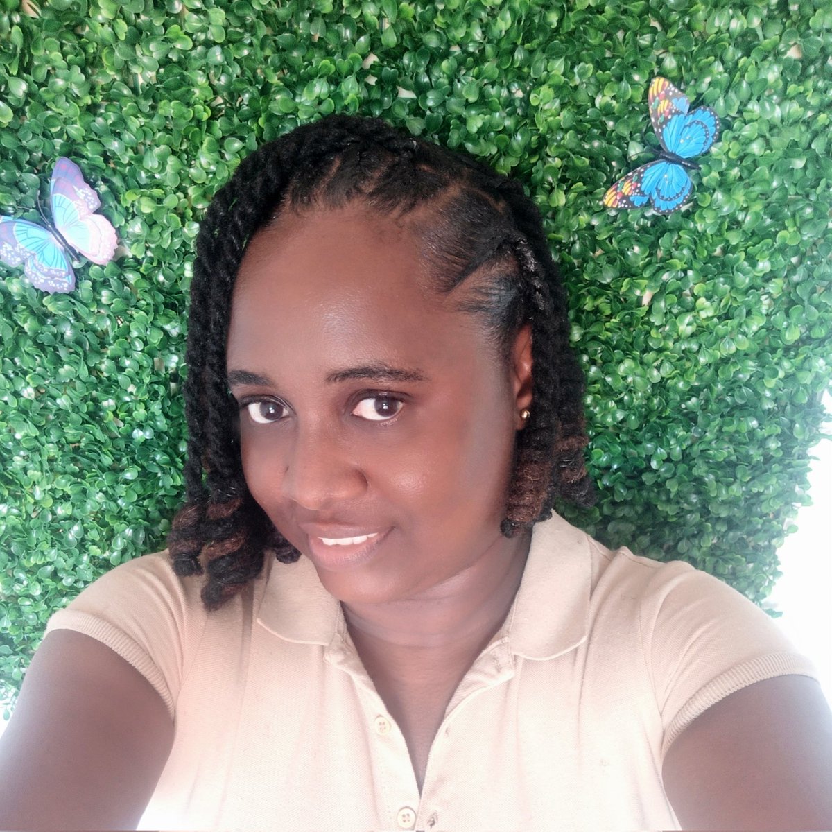 Caught yourself doubting? Here's your reminder: You're LIMITLESS! 💪
As someone who chases growth every day, I know there's no cap to what we can achieve. Push past those limits! 
#LimitlessPotential #NoBoundaries