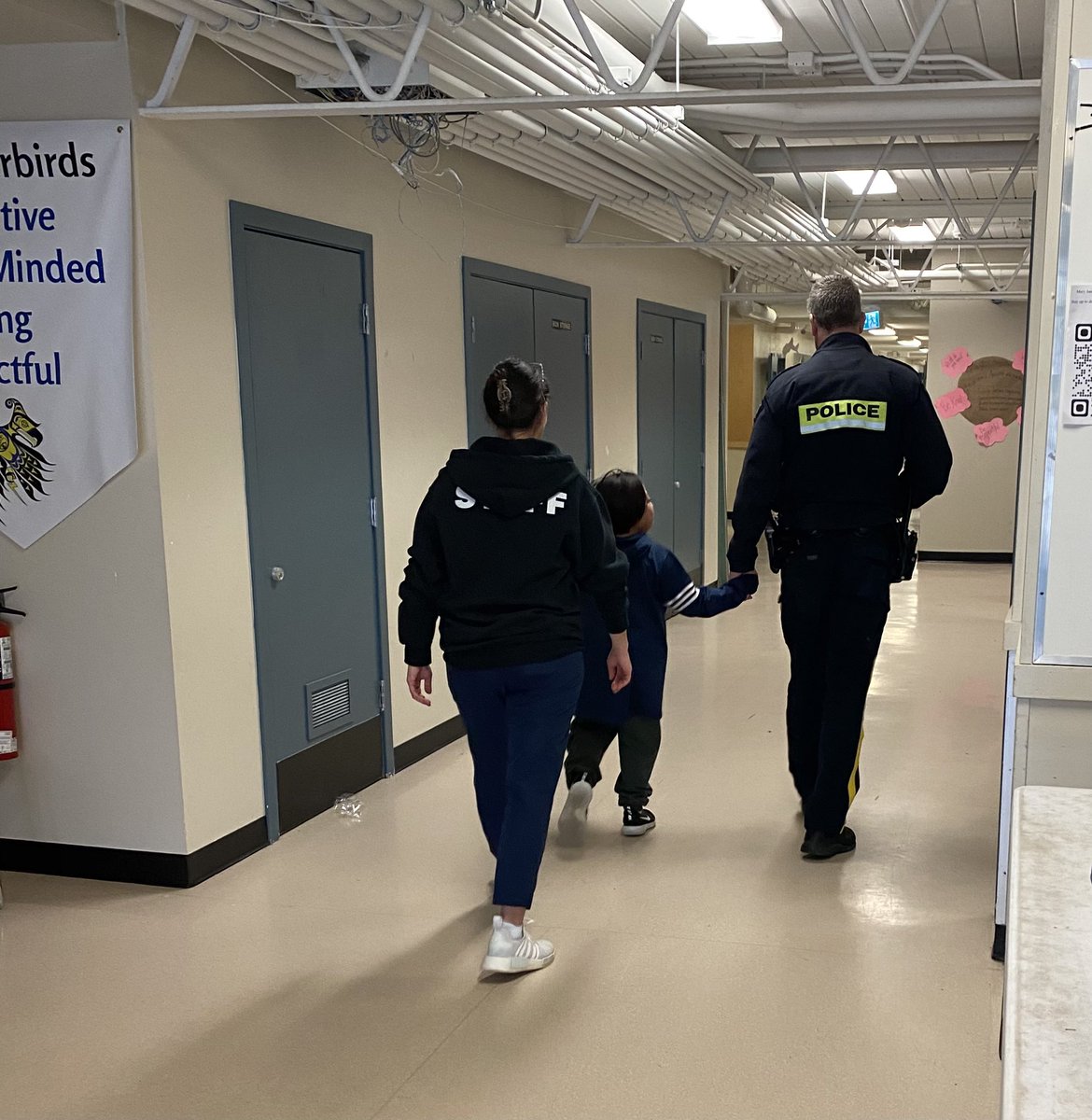 When a special visitor helps a friend head back to class!! Thanks Corporal Blakeway! <a href="/Surrey_Schools/">Surrey Schools</a> @sd36learn