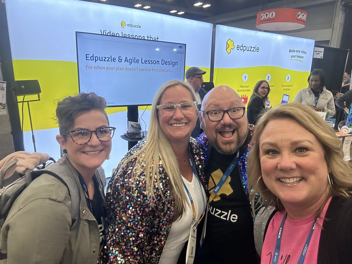 We were so excited to meet <a href="/MannyDiscoTech/">Manny Curiel (He/Him/El)✨ 🏳️‍🌈 SpringCue 🔜 ISTE</a> <a href="/TCEA/">TCEA</a> <a href="/edpuzzle/">Edpuzzle</a> can’t wait to collaborate <a href="/cueinc/">CUE</a> #springcue24