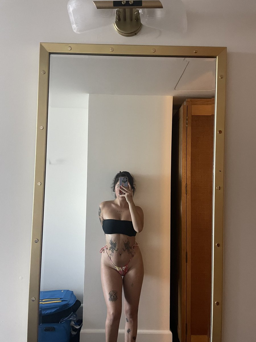 10dersoul's tweet photo. so tan so sexy https://t.co/Jk66QkT8EQ