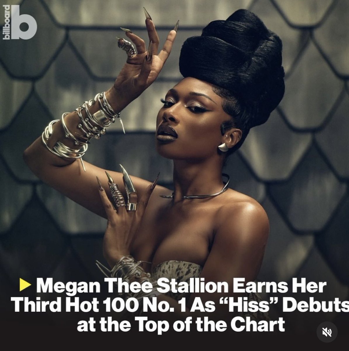 DaniStephensxn's tweet photo. What’s an amazing start to the year with a US 🇺🇸 @billboardcharts number #1 single. Big congrats to the man of the moment Shawn “Source” Jarrett for co-producing and engineering the record #legacy https://t.co/PFDZm05yp6