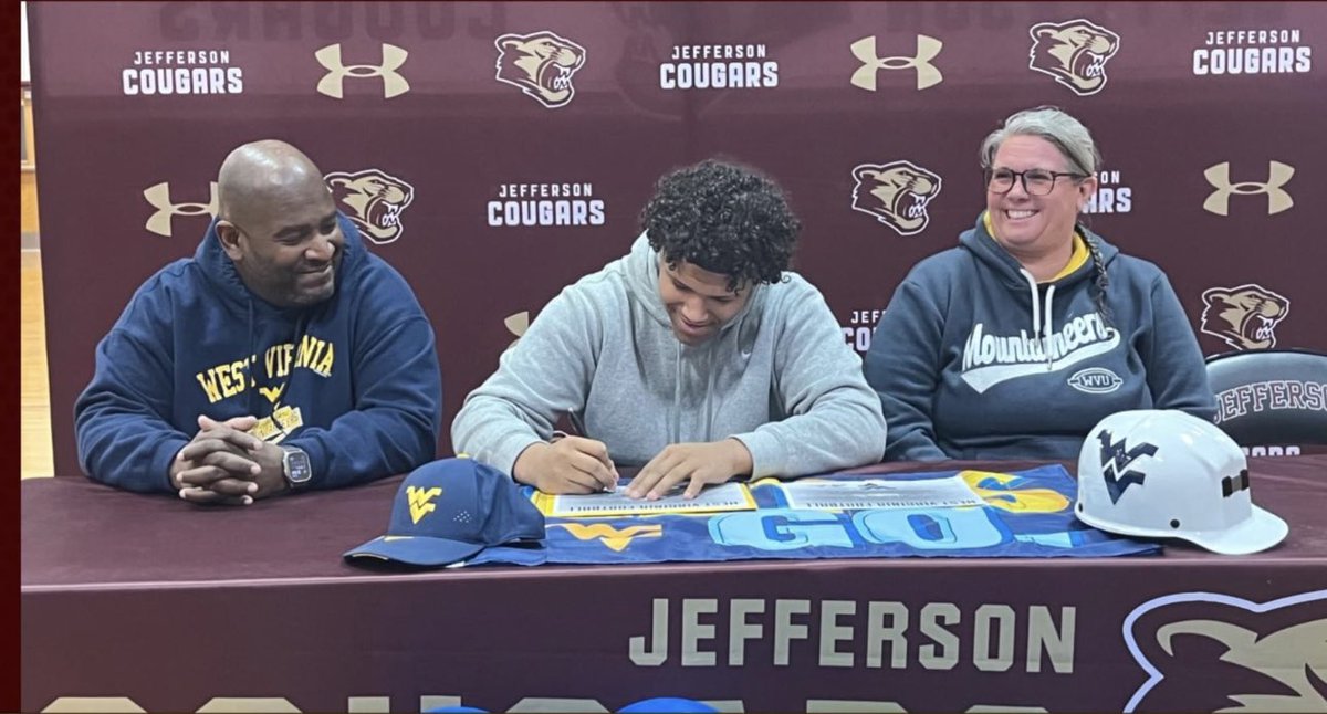 Quintin Goins🌟 (@quintin_goins) on Twitter photo Officially a Mountaineer!!! 💛💙 <a href="/WVUfootball/">West Virginia Football</a> <a href="/CoachJaxDL/">Andrew "AJ"Jackson</a> <a href="/CoachTylerAllen/">Tyler Allen</a> <a href="/CoachThompson_1/">Jaysen Thompson</a> Officially a Mountaineer!!! 💛💙 <a href="/WVUfootball/">West Virginia Football</a> <a href="/CoachJaxDL/">Andrew "AJ"Jackson</a> <a href="/CoachTylerAllen/">Tyler Allen</a> <a href="/CoachThompson_1/">Jaysen Thompson</a>