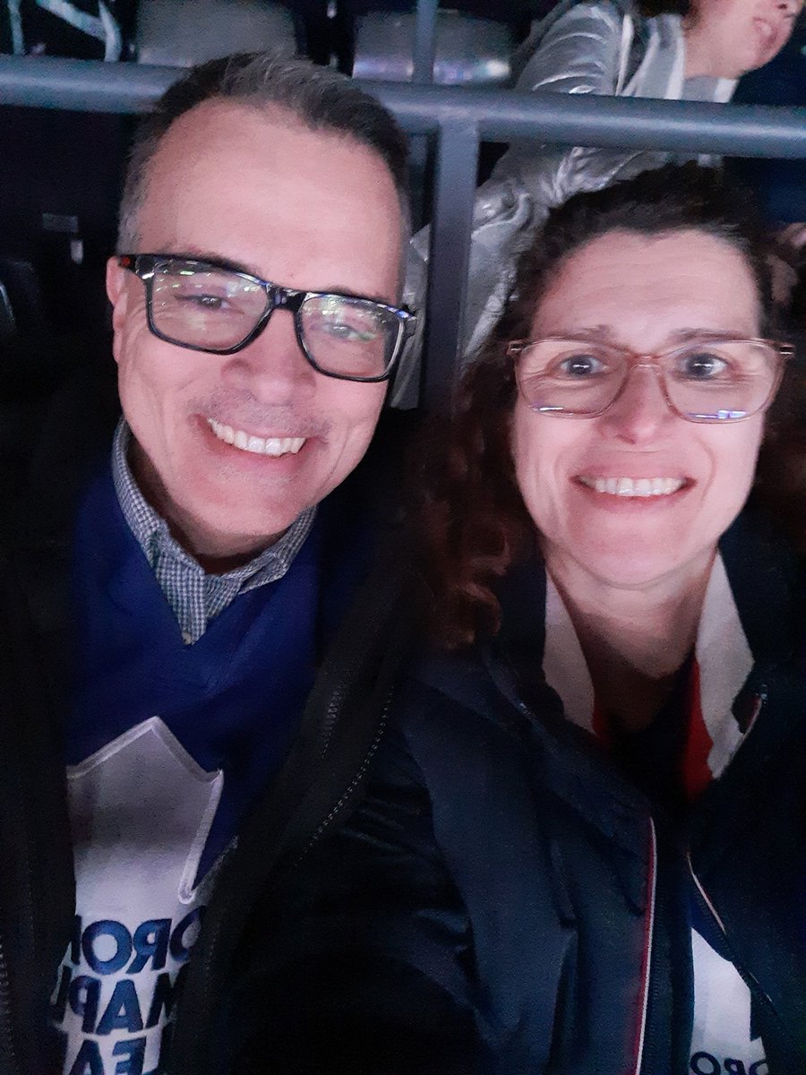 bsantossousa's tweet photo. GO LEAFS GO!!!!!  #LeafsForever https://t.co/JNfySA6WH5