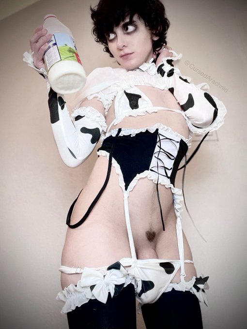 want my milk? https://t.co/sKEFqDXPnw