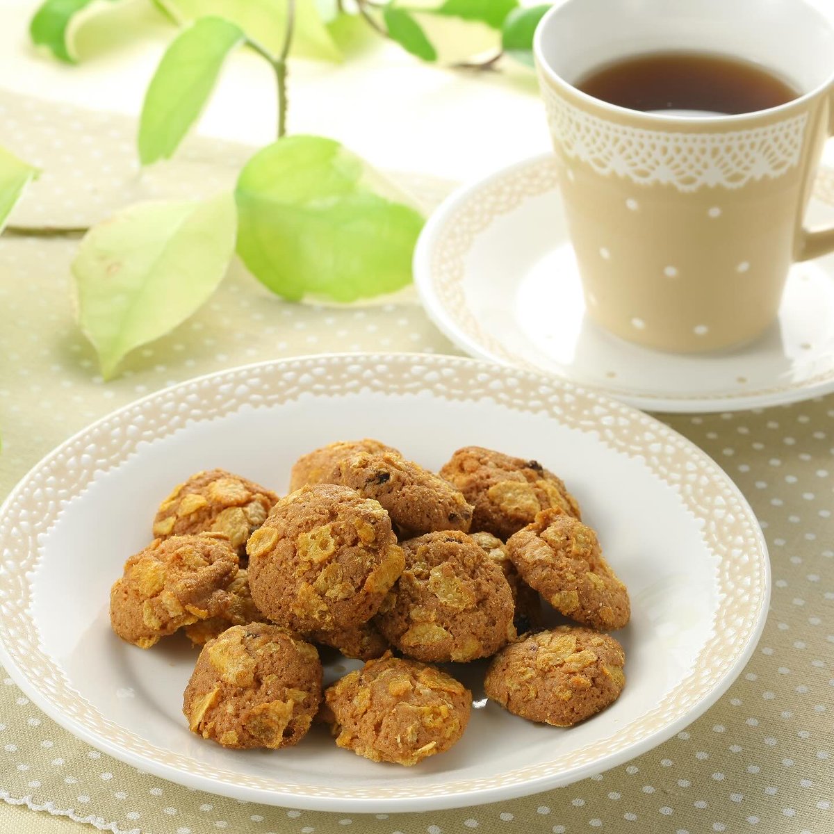 OSGCorporation's tweet photo. 【 OSGお土産100選 】
オーエスジーネットワークを生かして
おすすめのお土産をご紹介🍪
今回、ご紹介するお土産は浜松事務所の堀井より推薦の「まるたや洋菓子店 あげ潮」です:https://t.co/J8KuyRTgOw
#OSGLife #LifeAtOSG
#オーエスジー
#OSGお土産100選 https://t.co/PwTqYfYzub
