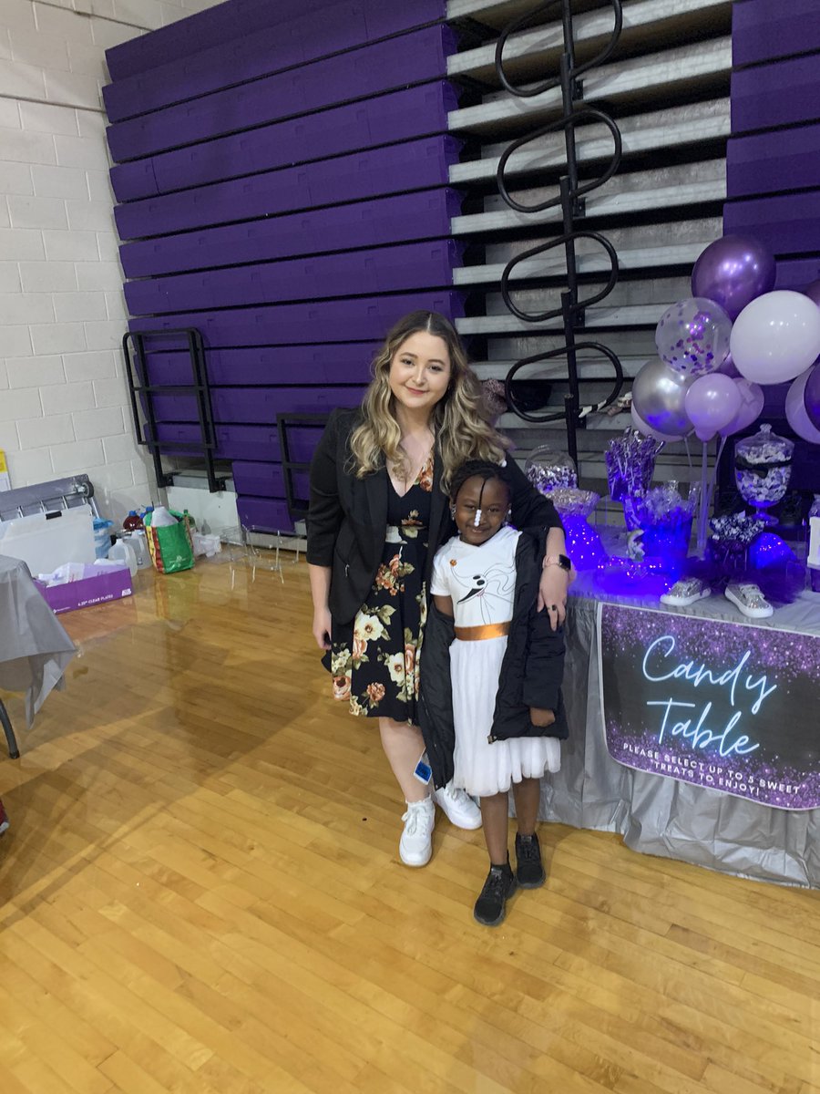 Sneaker Ball fun! So glad I got to see my babies from this year and last year alllll dressed up on Friday!👟🪩💃🏽 <a href="/RCE_SAiL/">@RCE_SAiL</a>