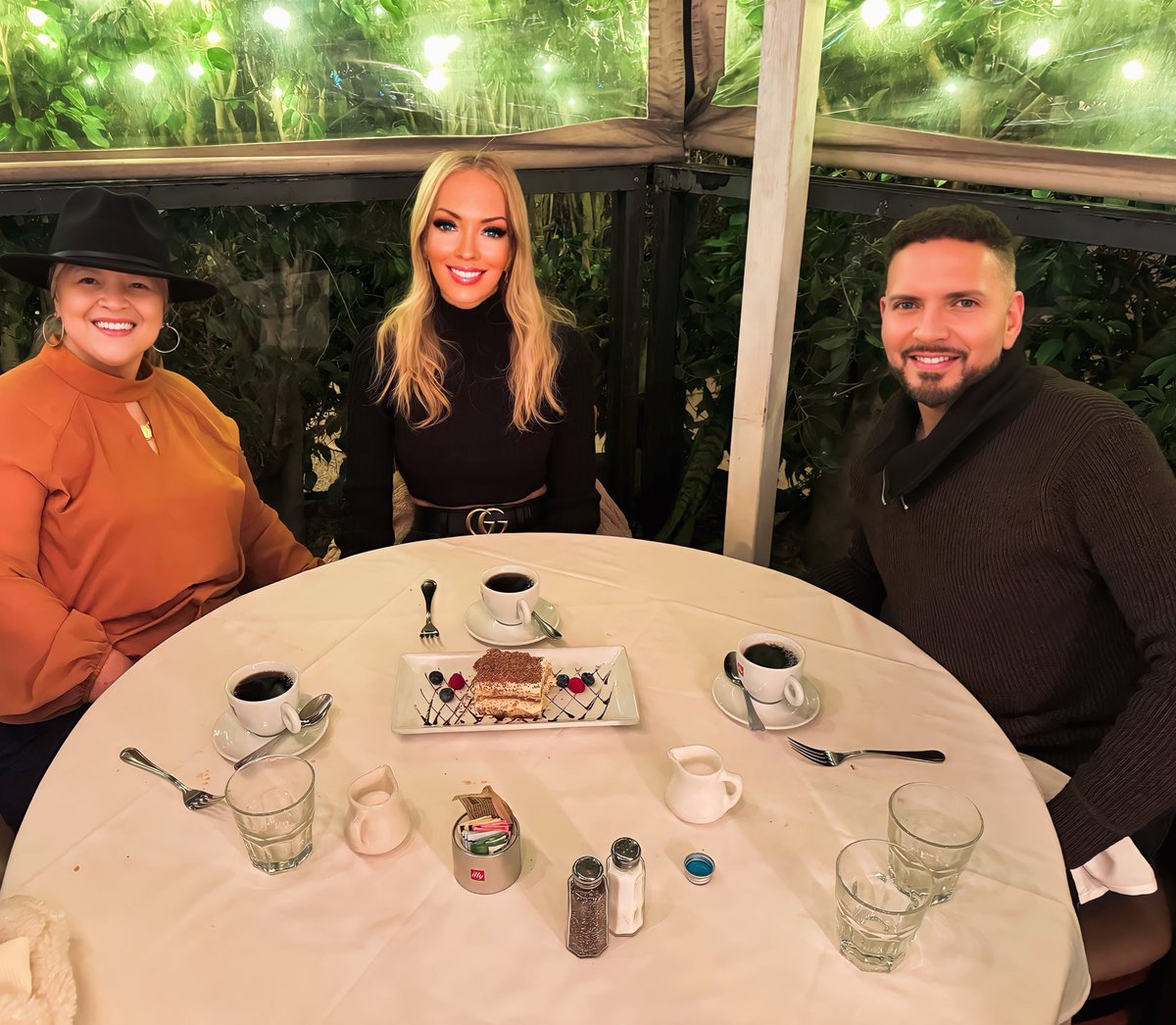 Please join me in wishing my wonderful mom a #HappyBirthday 🎂❤️🎉