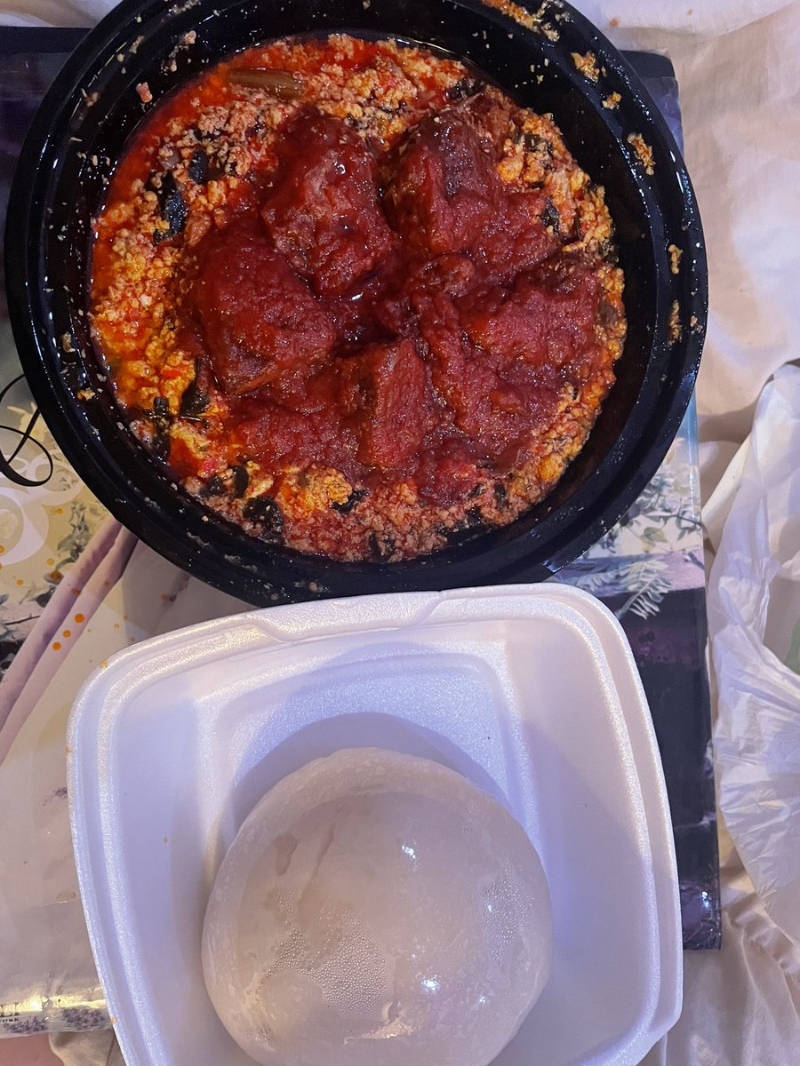 obsoletecat's tweet photo. fufu and egusi soup ! https://t.co/Tlc7yTuNSj