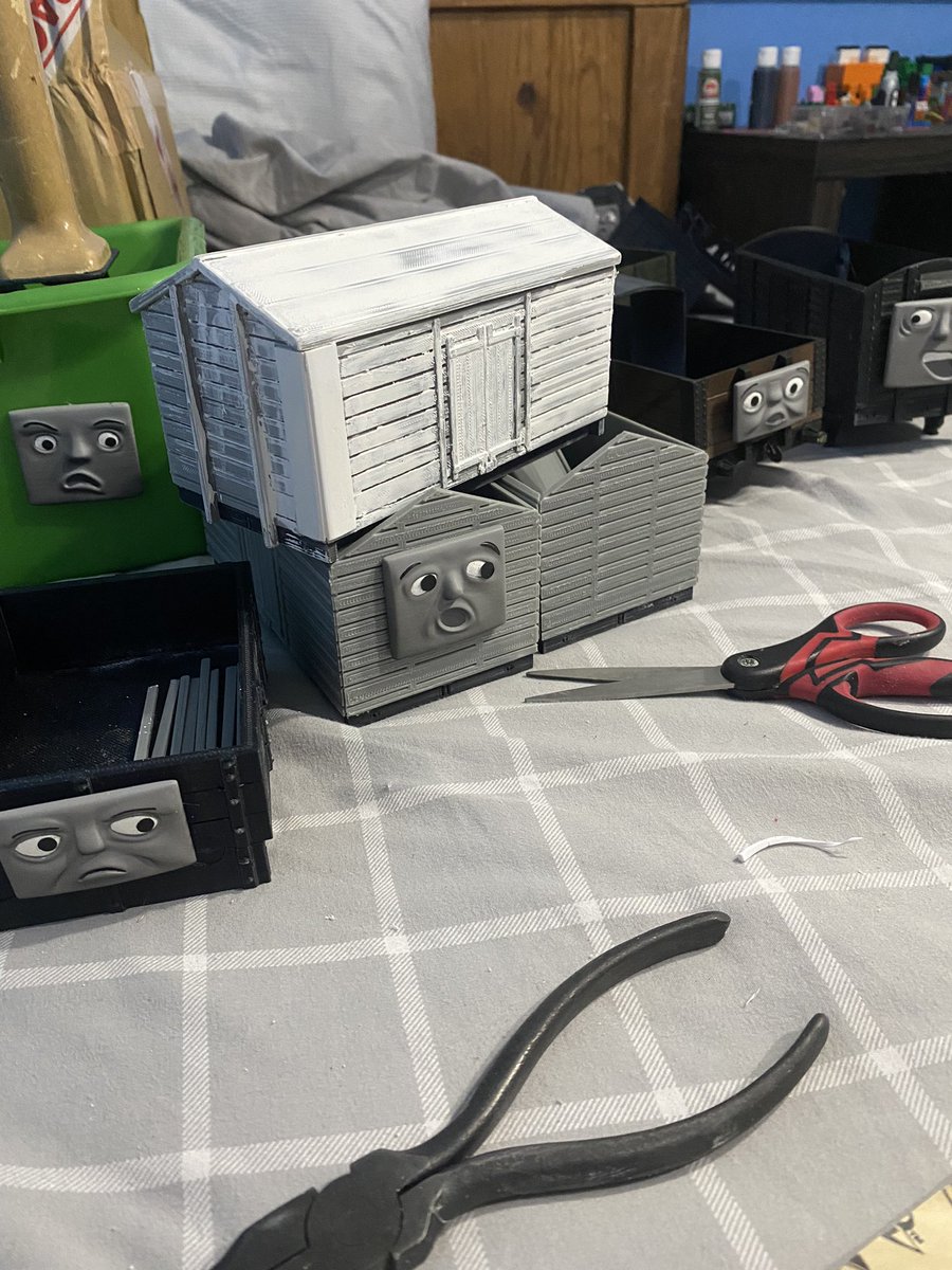 I’ve been working on some salt vans, please end my suffering