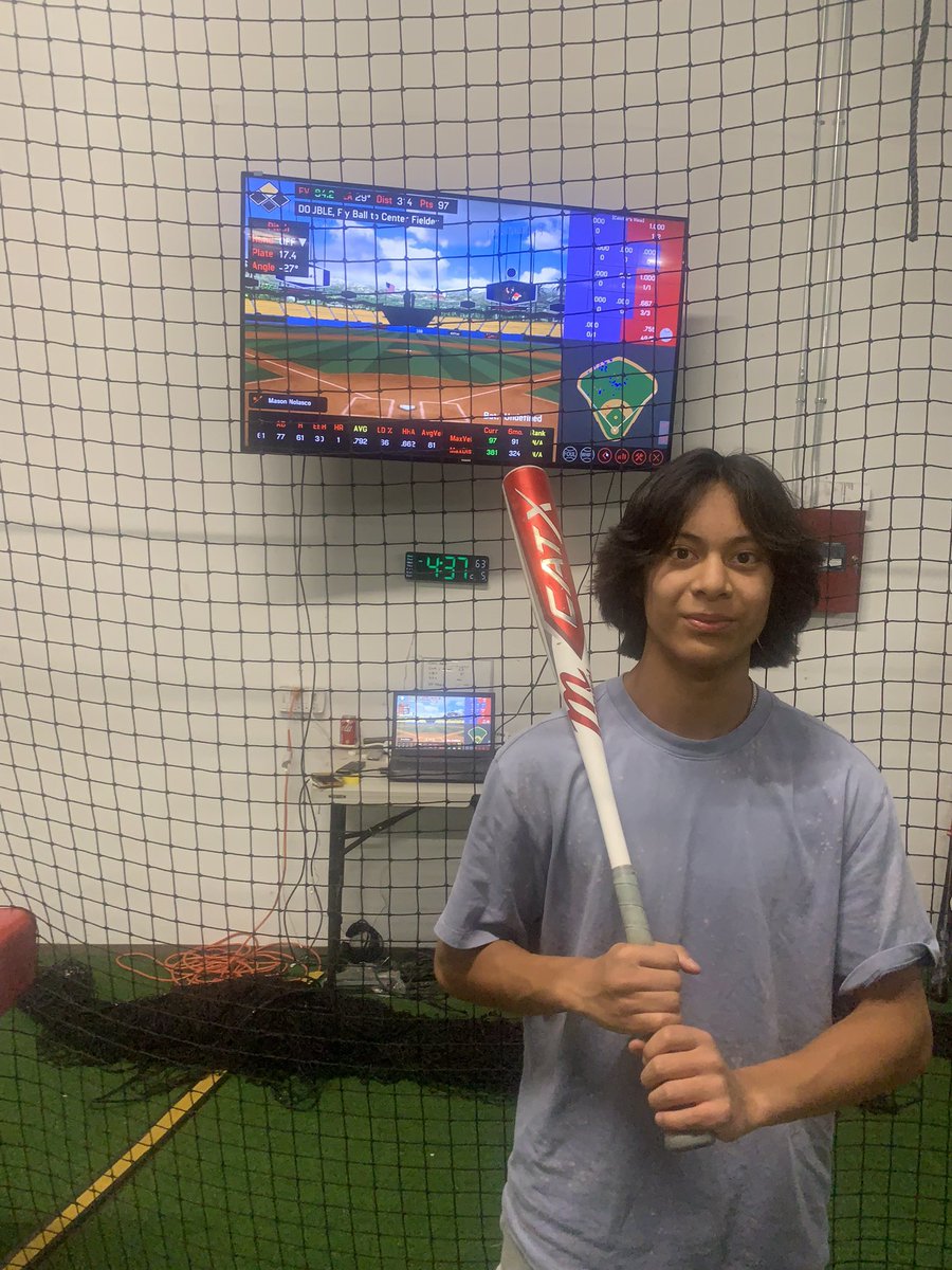 Birthday PR for Mason Nolasco.  Easy 92mph with his gamer and up to 97mph with the driveline underload bat.  Focusing on getting the lower half involved and line drives to the back of the cage with less tension and it’s paying off.  Dangerous hitter on the way for
