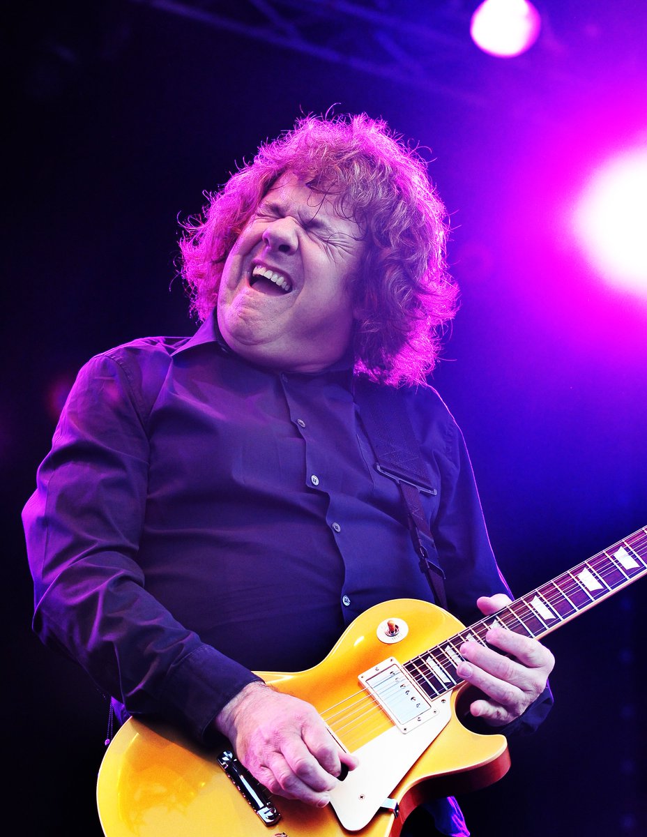 13 years without the legendary guitarist and singer Gary Moore. He sadly left us back in February 6, 2011 at the age of 58.