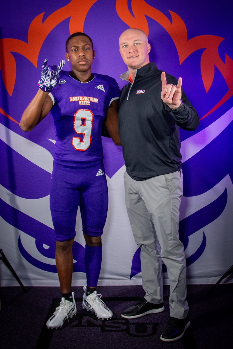 HOME TEAM 😈 #committed #Forkem
<a href="/BlaineMcCorkle/">Blaine McCorkle</a> <a href="/CoachStew_NSU/">Carson Stewart</a> <a href="/coach_jcurtis/">Jess Curtis</a>