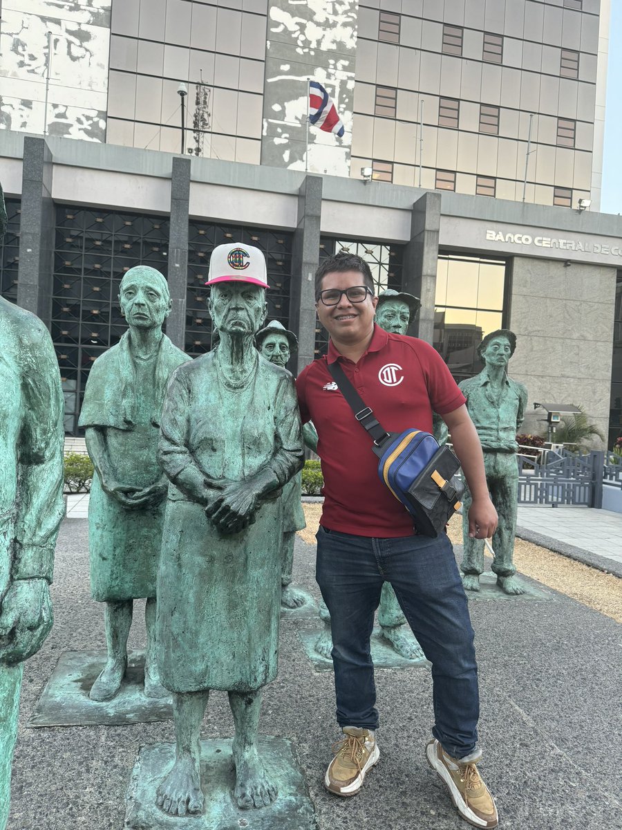 MAULPZB's tweet photo. Andamos conquistando a los ticos, Costa Rica se pinta de rojo!  #toluca #DiablosTwitteros #DiablosTuiteros https://t.co/hpZwLsqwmf