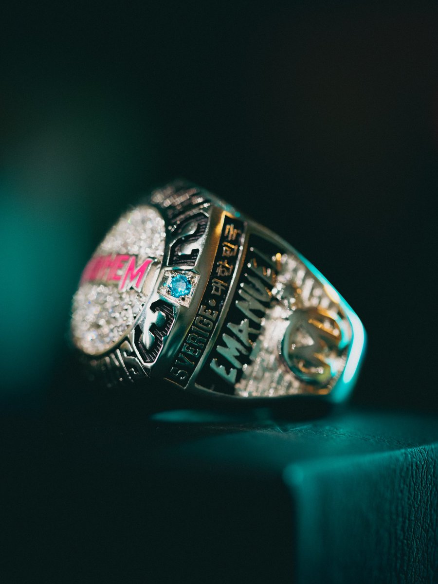 siramixprod's tweet photo. championship ring! Sheesh @FLMayhem 🦎 https://t.co/234w089LLt