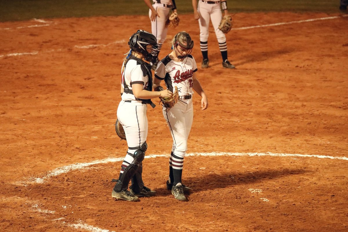 PeytonWomack75's tweet image. One more week!!  Ready to be back on the field with my @TateSoftball fam!!  #allforHim✝️