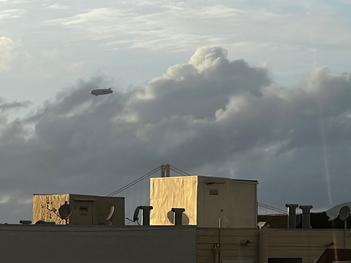 Fun to see a GoodYear blimp flying over San Francisco today. Takes me back to growing up outside of Akron, OH 😁