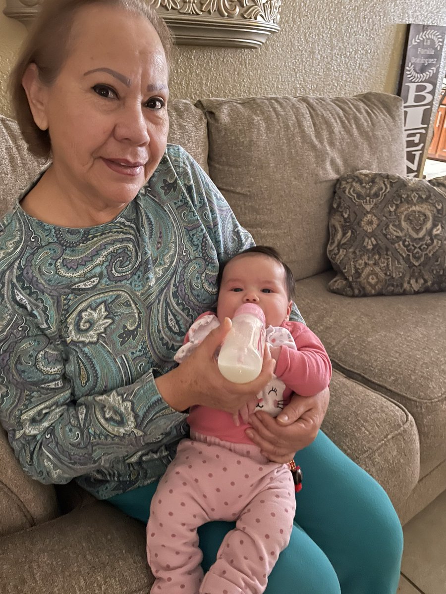 I love my mindful Mondays, babysitting my granddaughter Valentina, and having   My mom spending time with greatgranddaughter😘