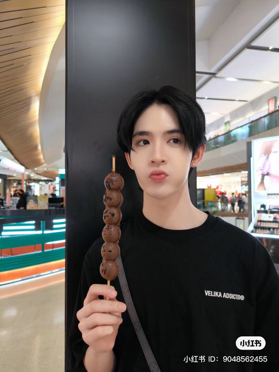 𝙨𝙪𝙢𝙢𝙚𝙧𝙨。 tweet media