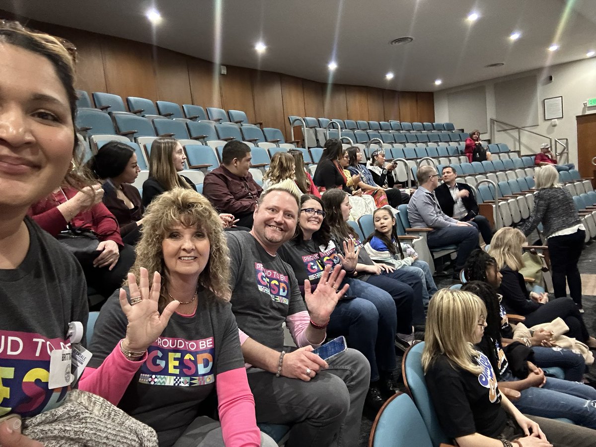SegottaJones's tweet photo. Amazing day at the Capitol with @GESD40’s Superintendent Student/Parent Advisory Councils. Thank you to Senator @ahernandezfor24 and Representative @RepAnaliseOrtiz for your support and for welcoming us. We’re proud to encourage student and parent civic engagement. @SegottaJones https://t.co/7Q6sAEgjrT