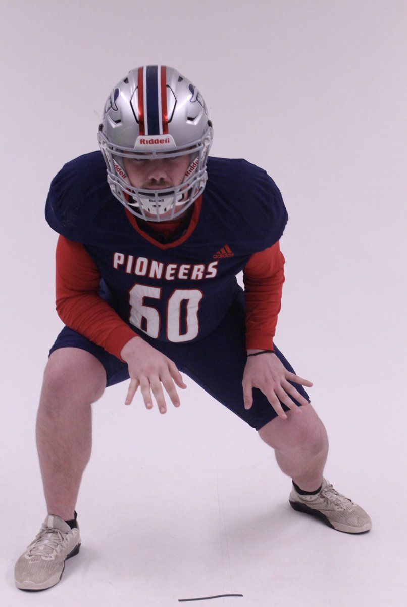 CodyPyle74's tweet photo. I’ll be signing my NLI with my brothers at 8:30am at Carthage High school on Wednesday February 7th. Thank you to everyone who made my recruiting process so special! @CoachCollinsCj @CoachHansen_ @CoachAlewis @MustangsDC @MNUFootball_ @MSUTexasFB @carthagedawgs @CarthageHS @RyanSilapan