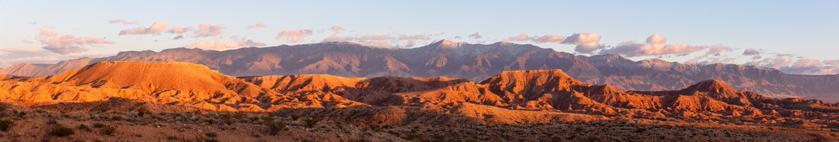 Is #MountainMonday a thing? Here's some mountains of my home town Mesquite Nevada.