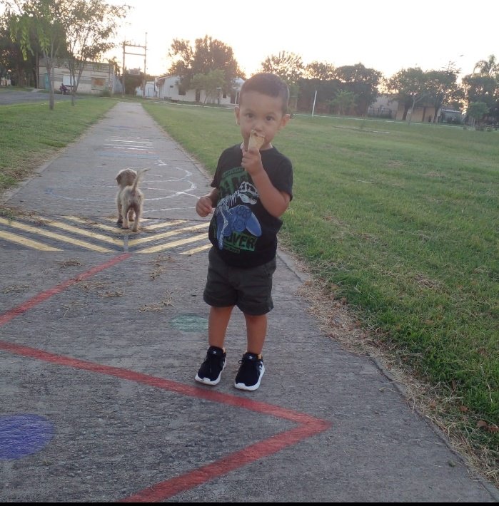 Le agradezco a la vida q a mi hijo no le hace falta nada, mas en estos tiempos!