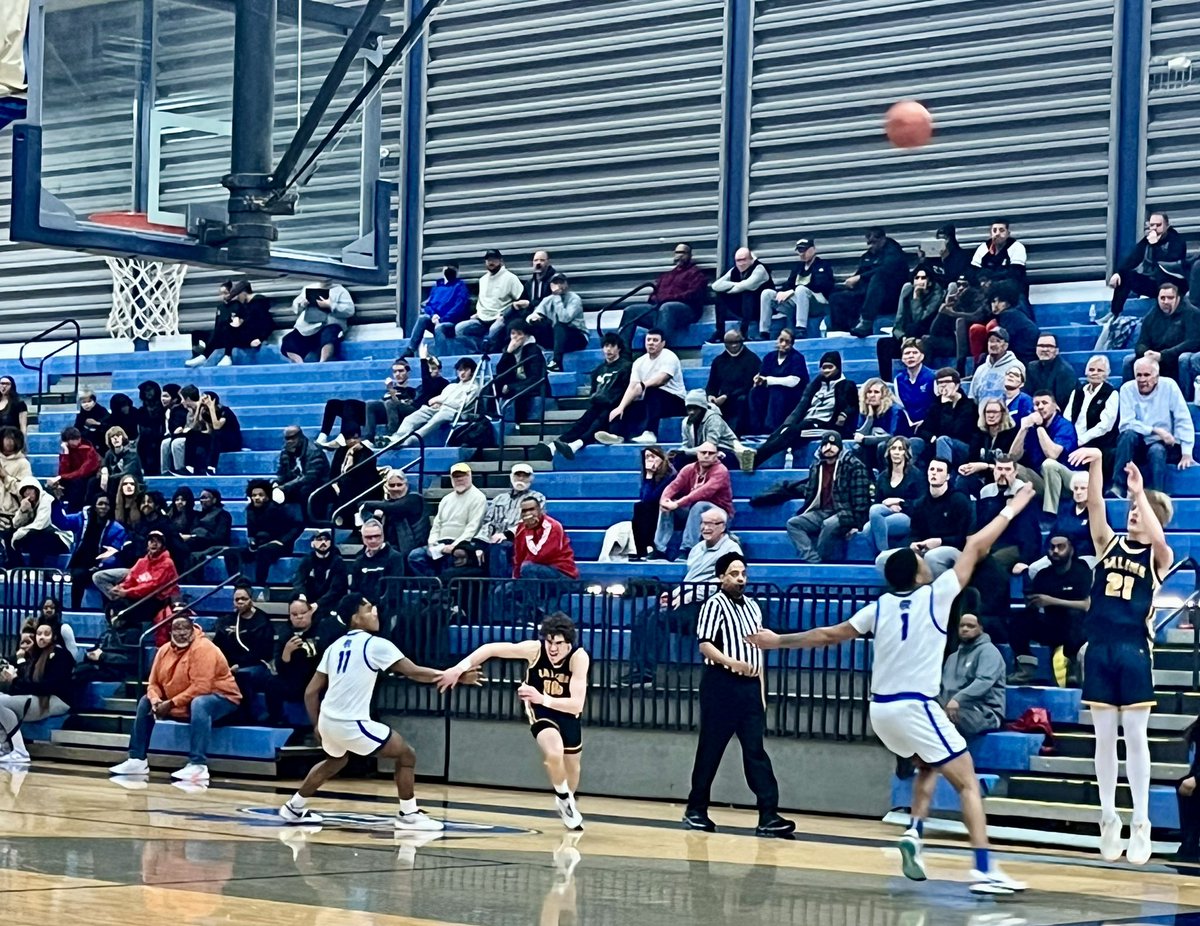 The <a href="/SalineBball/">Saline-Hoops</a> Hornets came through in the 4th quarter for a 54-45 win. Two huge threes by Widen helped finish off the Railsplitters. The Hornets host Monroe tomorrow at SHS.