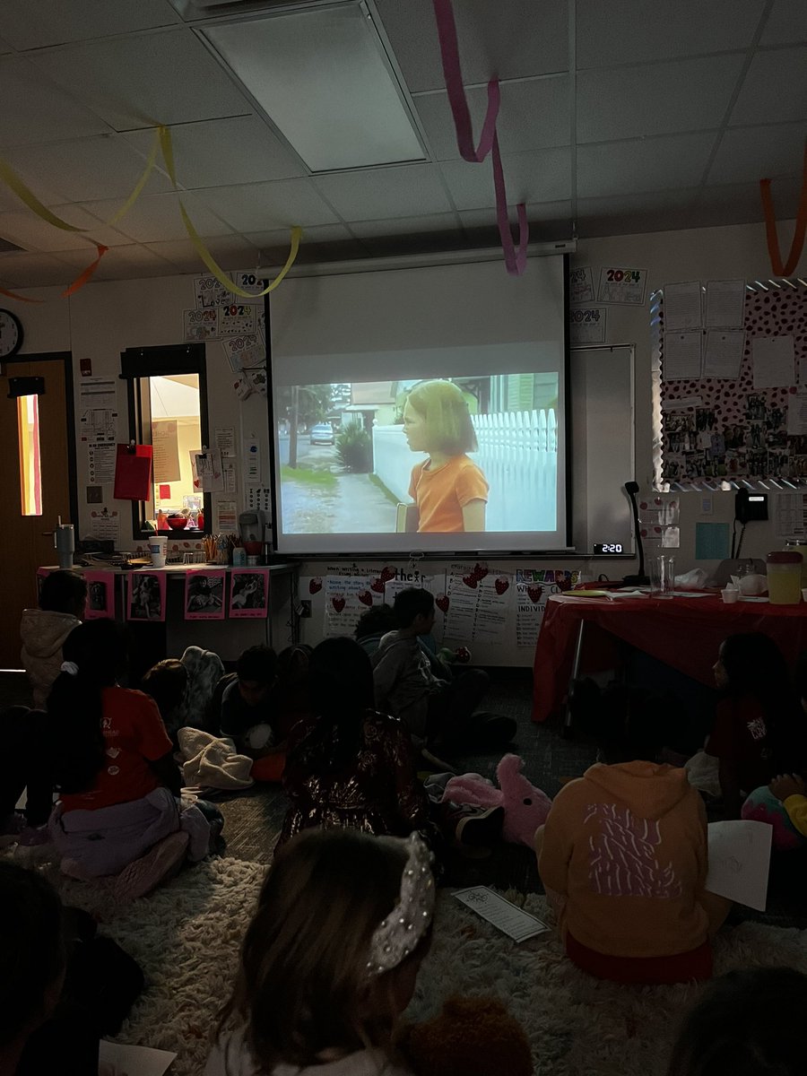 Rachael Cox tweet media