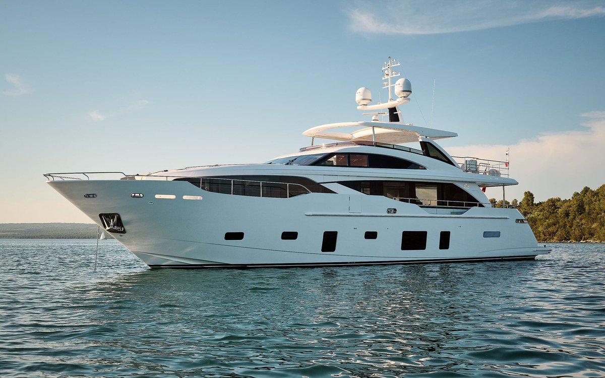 alejalesbi's tweet photo. The best-seller Princess 30M| M Class built in 2020.
This exceptionally well maintained timeless 30M from Princess Yachts has just finished all pre-seasonal works and is looking for a new Owner before the Summer Season 2023.

An excellent example of this ever popular M Class model, PRINCESS M features exterior design by Princess and an elegant interior by Bernard Olesinski. A cruising speed of between 12 and 17 knots and a top speed of 22 knots enables PRINCESS M to operate efficiently and at speed thanks to twin MTU main engines. She can sleep up to 10 guests in five flexible staterooms and also has accommodation for five crew.