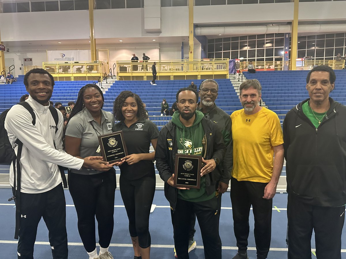 MCPSAthletics's tweet photo. 4A West Regional Indoor Track Champs! The Northwest Girls &amp; Seneca Valley Boys won the 4A West Indoor Track Regional Finals.  An amazing display of speed and agility were on display throughout the meet.  Good luck to all athletes who qualified for the state finals. #WeRAISE https://t.co/oMouMarP5M
