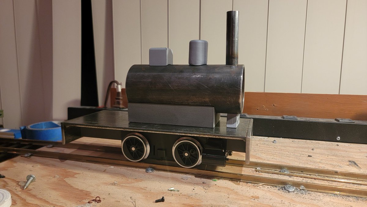BocoProductions's tweet image. Wait, haven&apos;t we done all this before. I have, but this time its smaller, its a G scale Duncan this go around. Lots left to go, but I think its becoming recognizable. Id be curious to see how it scales to the large scale duncan, cause I just doubled the scale of the S4 Prop.