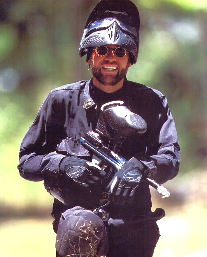 bgscucumbercas1's tweet image. Late in the day for me, but wanted to share some #MoLove today on #MOnday!  Here he is doing one of his most favorite things, #Paintball 💥 Poster is from Maurice's shop, Commander Mo's Paintball Shop in Florida. Pt. 2 of 2...  #Mauricegibb  Photo credit to Joshua Silverman on FB