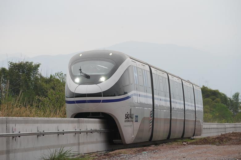 ItsMeshd's tweet photo. pick your poison

BYD train                      CRRC bus https://t.co/f9h6WgLKrq