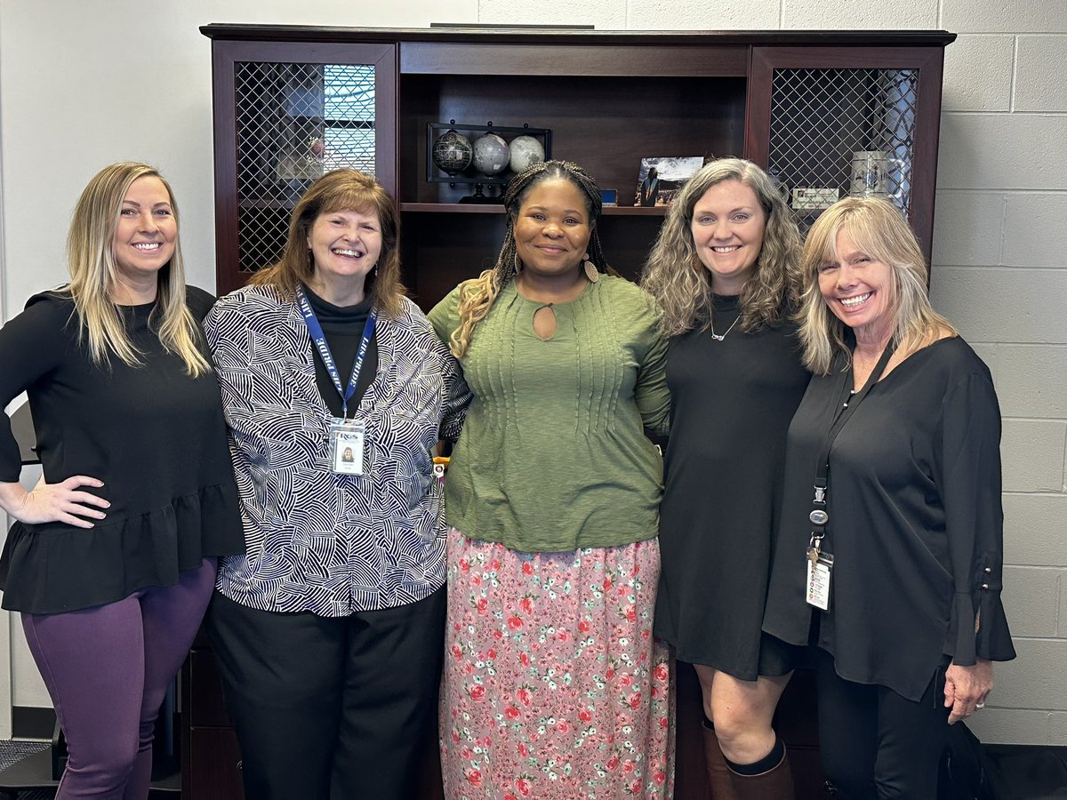 Happy School Counselor Week to the BEST counselors ever!!! These women work hard around the clock to serve our students and school and we are so thankful for them! <a href="/DrHatchett_LHS/">Theowauna Hatchett</a>