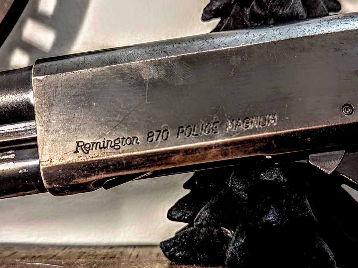 Type07Safety's tweet image. I was going to refinish it. But it's already kinda awesome 🥵

Any suggestions? 

#Remington #Police #Magnum  #shotgun