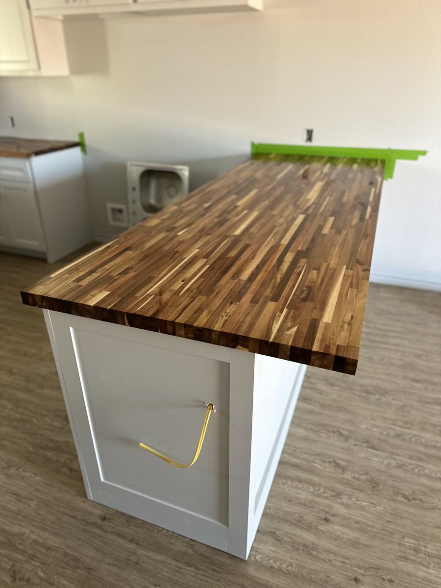 txmadbuilder's tweet image. One of our best cost saving strategies for our small #multifamily units is these #butcherblock #countertops 

Q: What if the tenants cut or burn them? 
A: we sand them, wood fill (if needed) &amp;amp; reseal them

#retwit #construction #woodworking