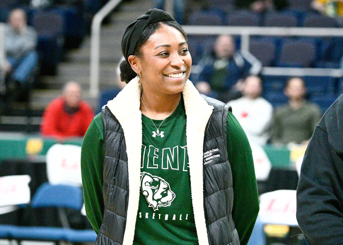 Siena_WBB's tweet image. 🏅 

An amazing weekend honoring and inducting @tehresacoles '14 and @Kkbutta_21 '18 into the Siena Saints Hall of Fame as part of the #Classof2023!

#MarchOn x #OnceASaintAlwaysASaint x #Family