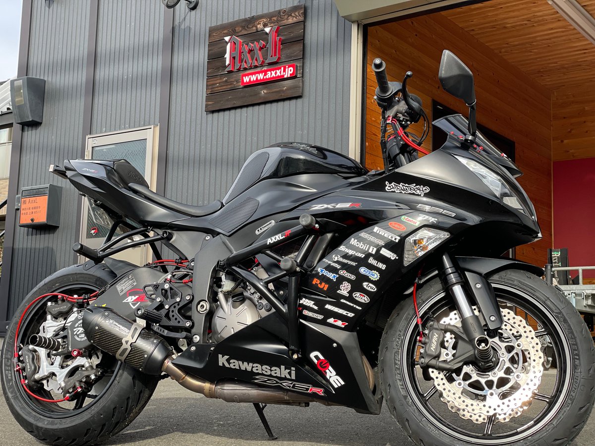 AxxLMoto's tweet photo. ZX6R (13-18) のほぼノーマル車両を、AXXLにてフルスタントカスタムいたしました👍

スタントも練習したいけど、スタントカスタムも楽しみたいという方となりますが、ゴリゴリに練習できるパッケージです😍

ブログ
https://t.co/xGFQGn1hR2

お客様車両
https://t.co/bvEdtOZISI

#AXXL
#ZX6R https://t.co/4rO2ozfgNT