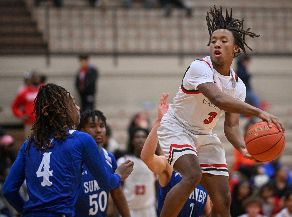 peterson_rick's tweet photo. Midseason 2023-2024 city high school boys basketball statistics. @ParkRunnin @wildcats_hayden @SeamanBoysBball @SHHSThunderbird @T_HighHoops @TWChargersBBall @RuralHoops @CPLSAthletics ...
https://t.co/P7knDlhJCq https://t.co/OONT92AA53