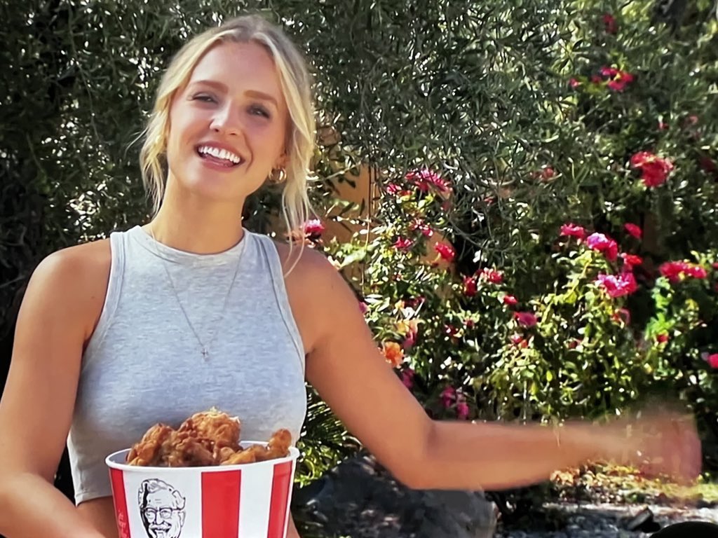 bach talk 🌹 tweet media